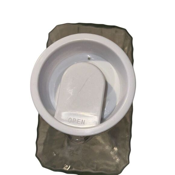 Ribbed Textured Glass Pitcher With Lid Clear & White Size 8" x 5.5" - Picture 8 of 9